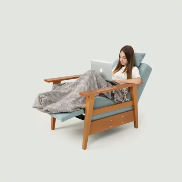 Кресло в Калининграде